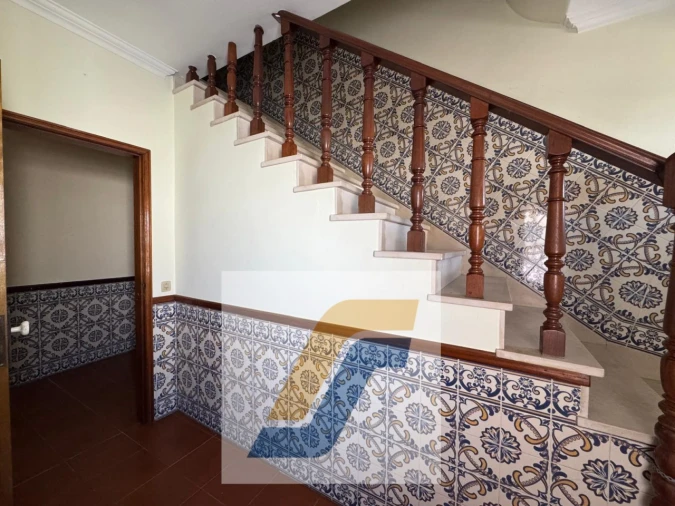 Moradia T3 para Venda em Campelos e Outeiro da Cabeça Foto 15