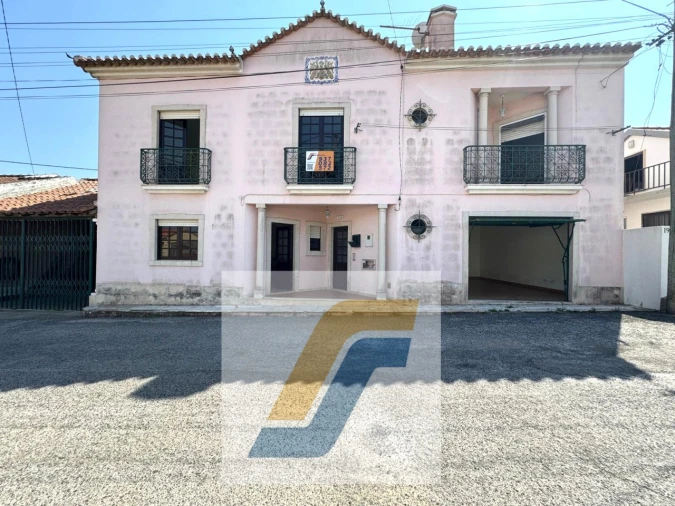 Moradia T3 para Venda em Campelos e Outeiro da Cabeça Foto 24