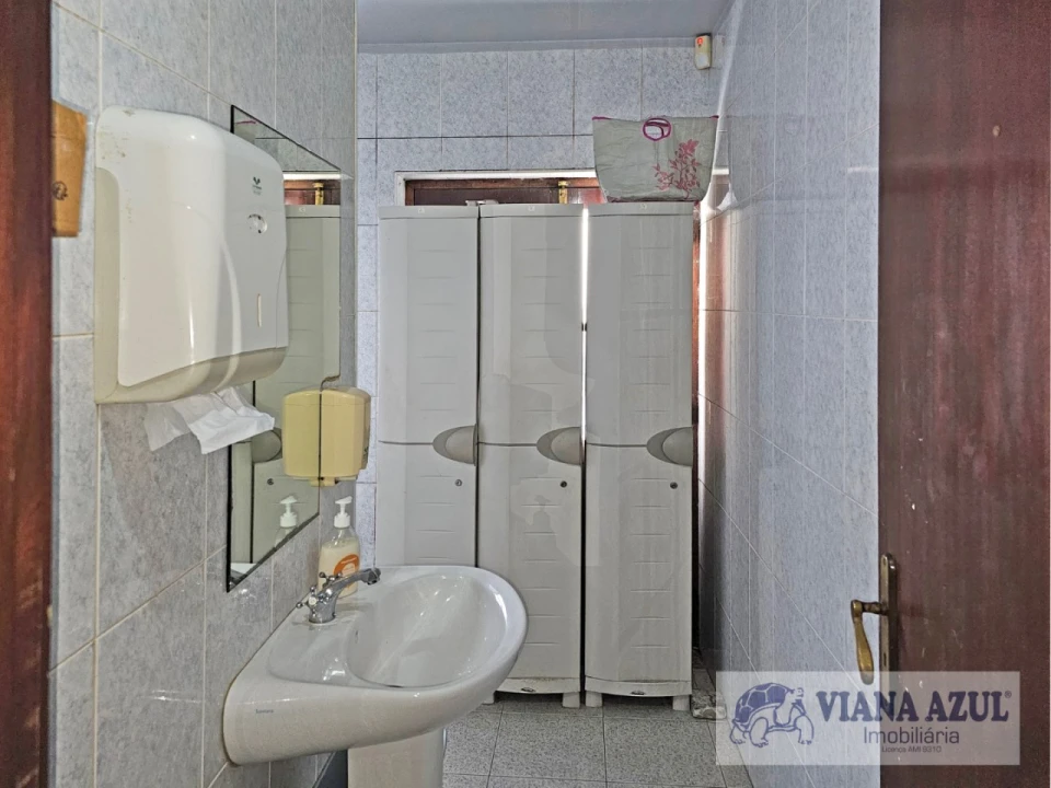 Negócio para Venda em Santa Maria Maior e Monserrate e Meadela Foto 22