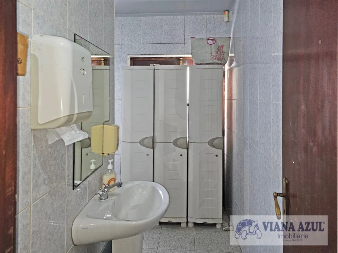 Negócio para Venda em Santa Maria Maior e Monserrate e Meadela Foto 22