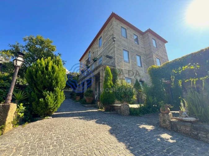 Moradia T10 para Venda em Ferreiros e Gondizalves Foto 1