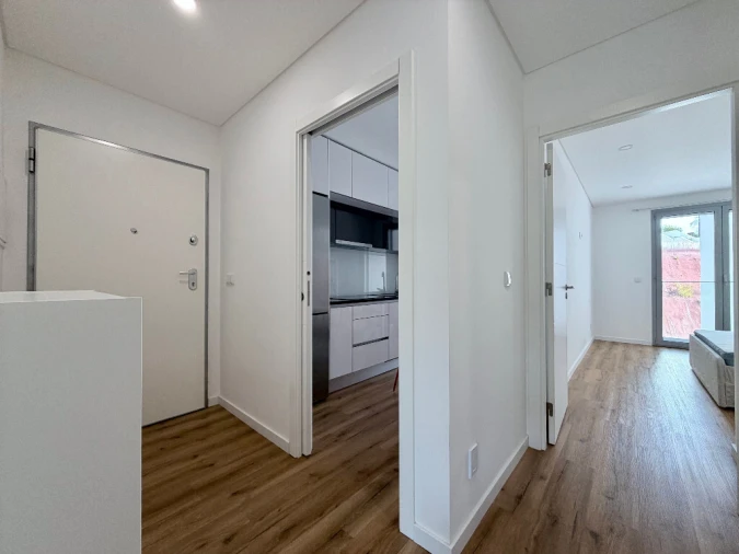 Apartamento T1 para Venda em Santo Antonio dos Olivais Foto 2