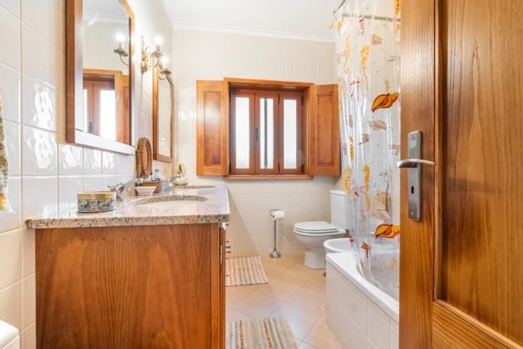 Moradia T4 para Venda em Verim, Friande e Ajude Foto 18