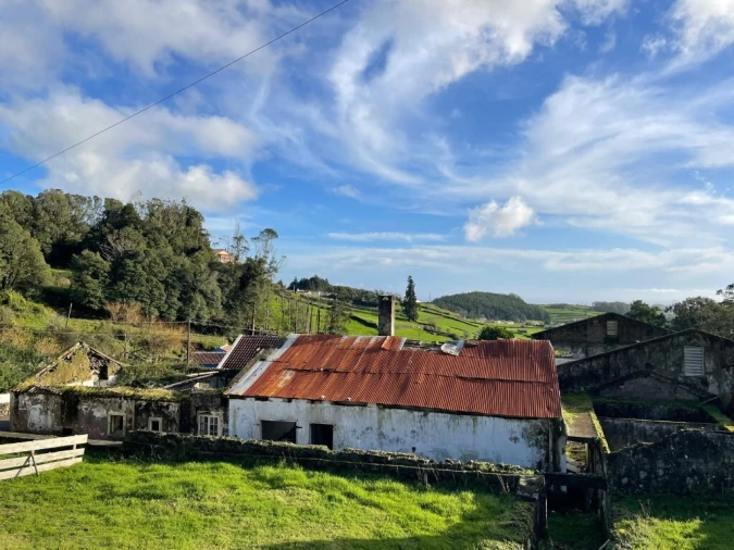 Moradia T4 para Venda em Posto Santo Foto 24