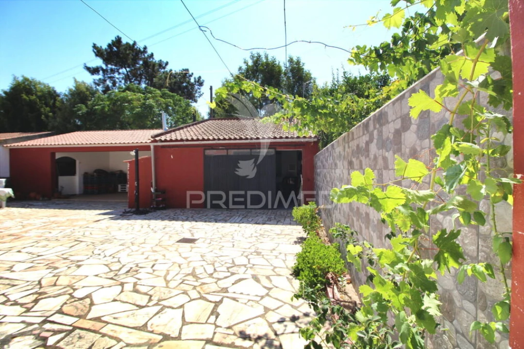 Moradia T4 para Venda em Muge Foto 8