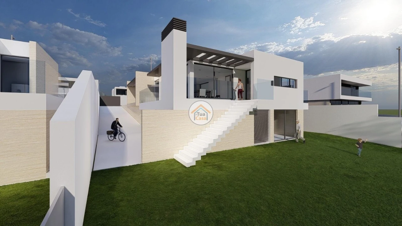 Moradia T3 para Venda em São Felix da Marinha Foto 3