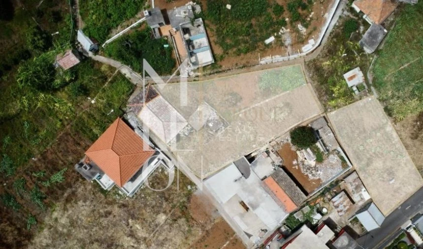 Terreno para Venda em Ponta do Sol Foto 3