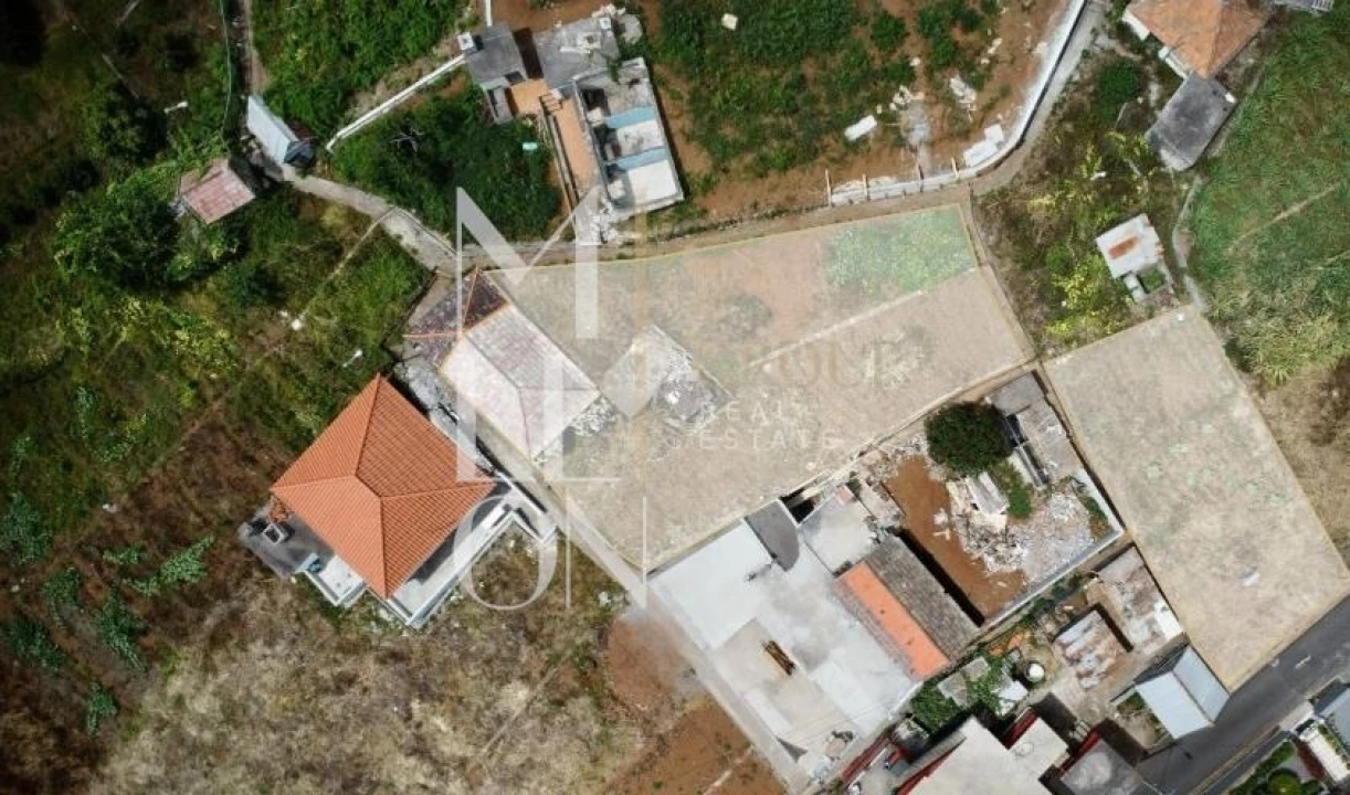 Terreno para Venda em Ponta do Sol Foto 3