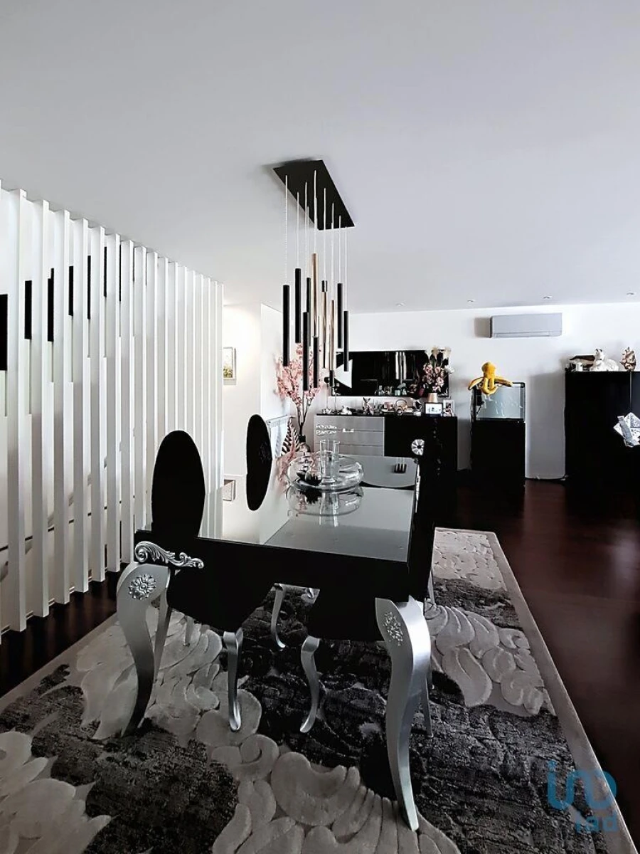 Moradia T3 para Venda em Madalena Foto 3