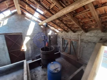 Armazém para Venda em Areias e Pias