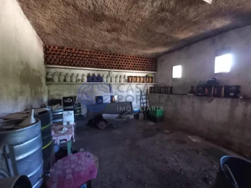 Armazém para Venda em Areias e Pias