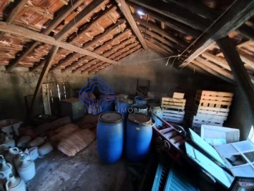 Armazém para Venda em Areias e Pias