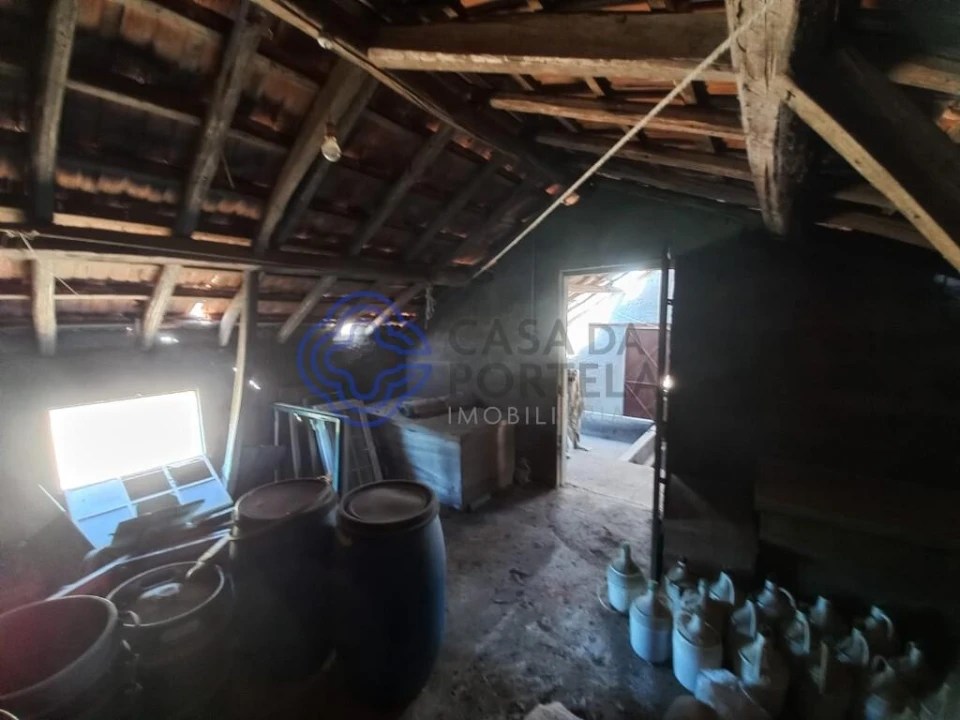 Armazém para Venda em Areias e Pias Foto 9