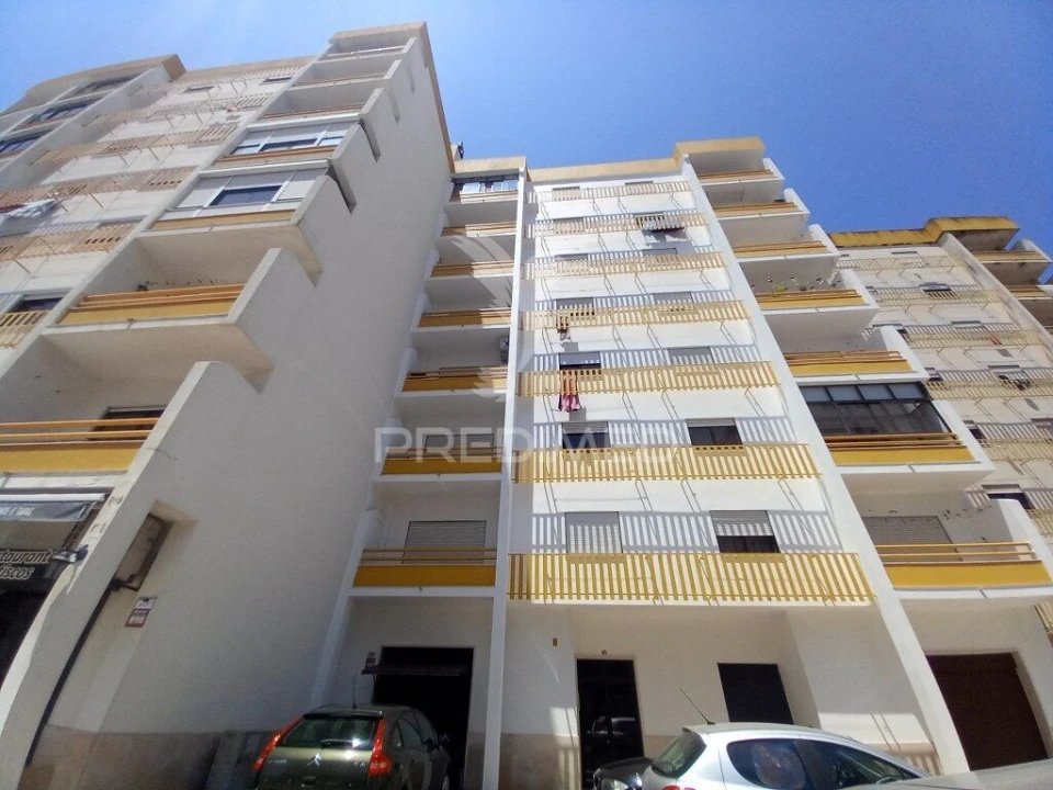Apartamento T2 para Venda em Castanheira do Ribatejo e Cachoeiras Foto 1