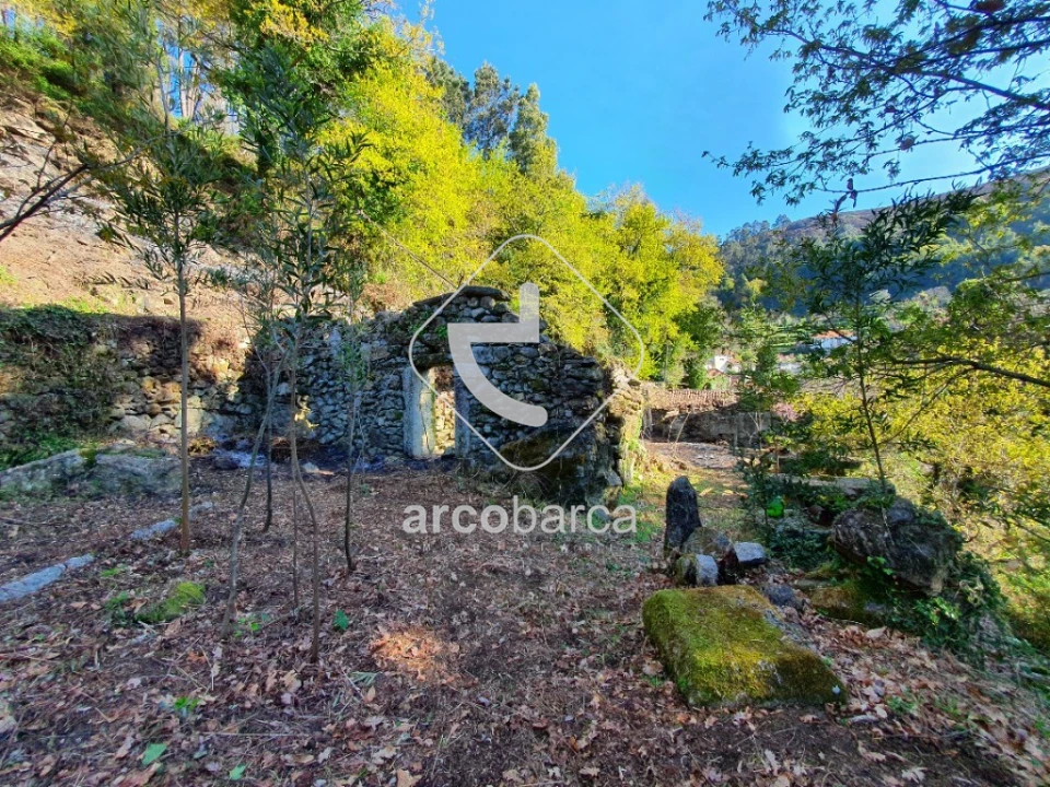 Moradia T5 para Venda em Padreiro (Salvador e Santa Cristina) Foto 22