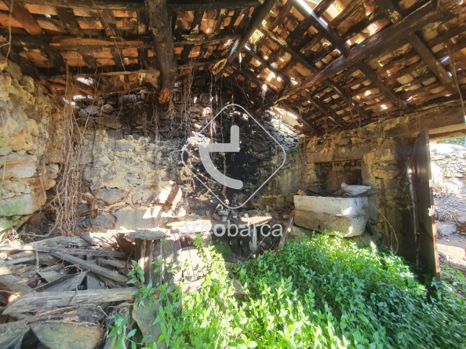 Moradia T5 para Venda em Padreiro (Salvador e Santa Cristina) Foto 27