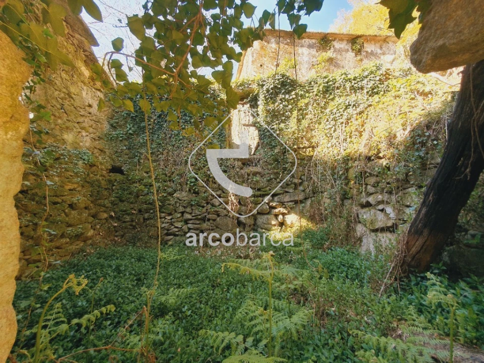 Moradia T5 para Venda em Padreiro (Salvador e Santa Cristina) Foto 3