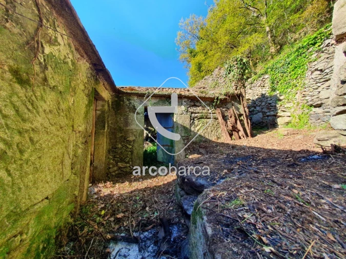 Moradia T5 para Venda em Padreiro (Salvador e Santa Cristina) Foto 29