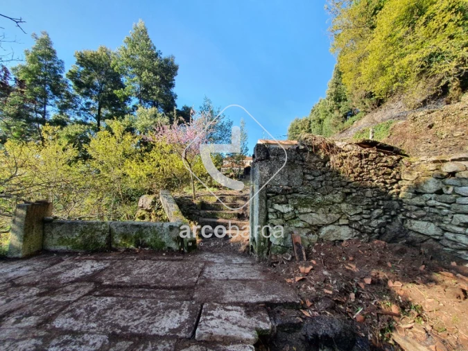 Moradia T5 para Venda em Padreiro (Salvador e Santa Cristina) Foto 16