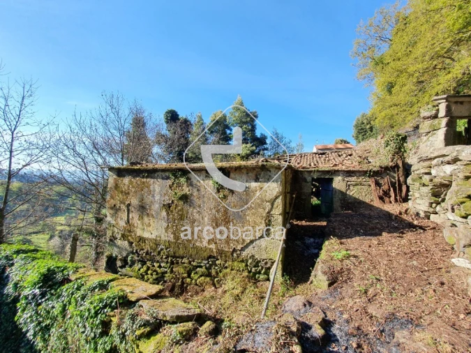 Moradia T5 para Venda em Padreiro (Salvador e Santa Cristina) Foto 32