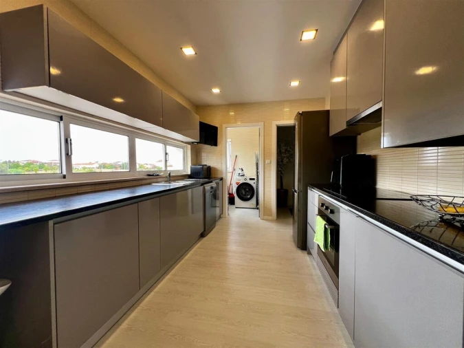 Apartamento T3 para Venda em Carapinheira Foto 6