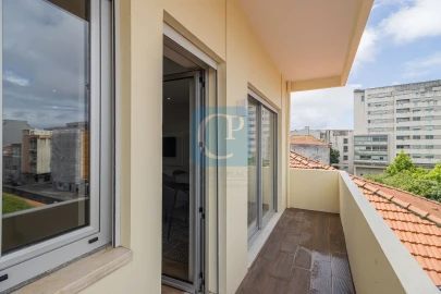 Apartamento T2 para Venda em Cedofeita, Santo Ildefonso, Sé, Miragaia, São Nicolau e Vitória