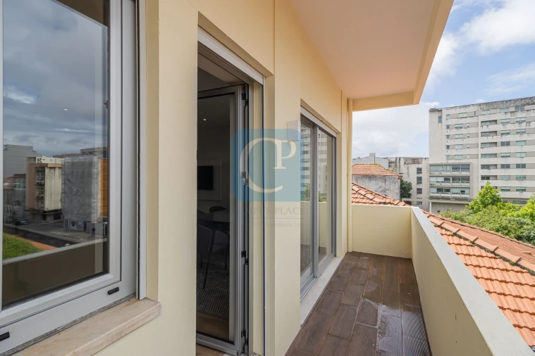 Apartamento T2 para Venda em Cedofeita, Santo Ildefonso, Sé, Miragaia, São Nicolau e Vitória Foto 25