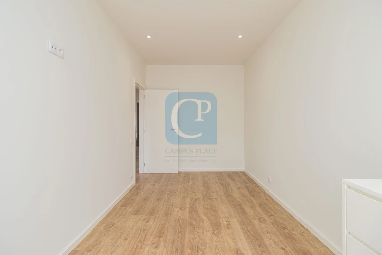 Apartamento T2 para Venda em Cedofeita, Santo Ildefonso, Sé, Miragaia, São Nicolau e Vitória Foto 19