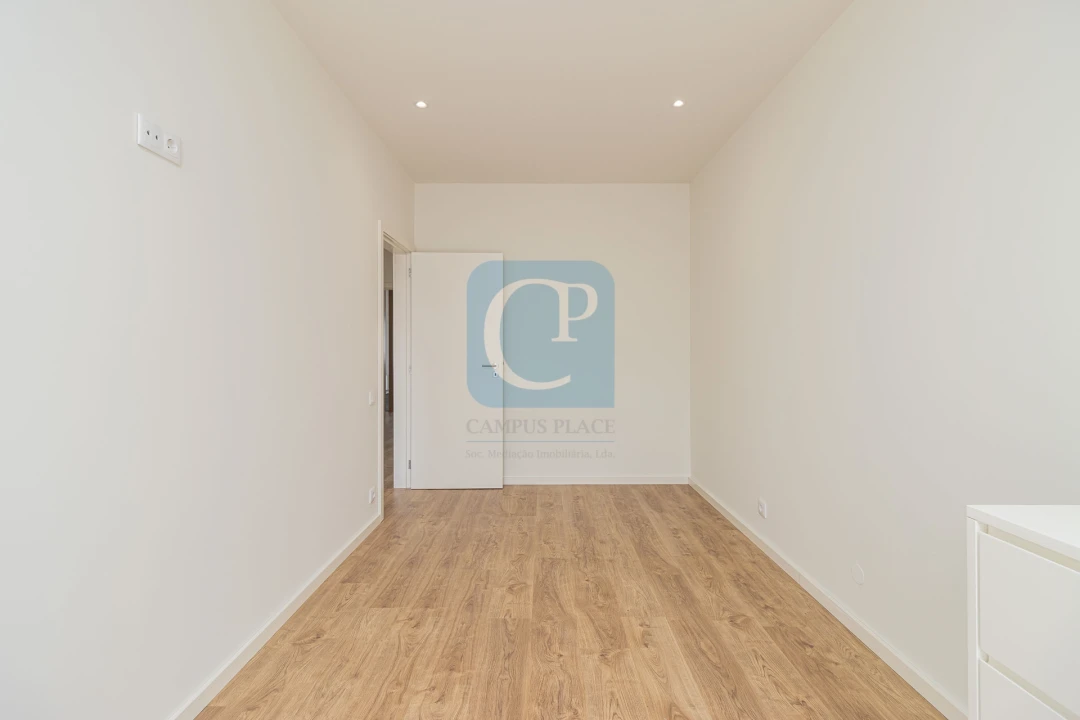 Apartamento T2 para Venda em Cedofeita, Santo Ildefonso, Sé, Miragaia, São Nicolau e Vitória Foto 19