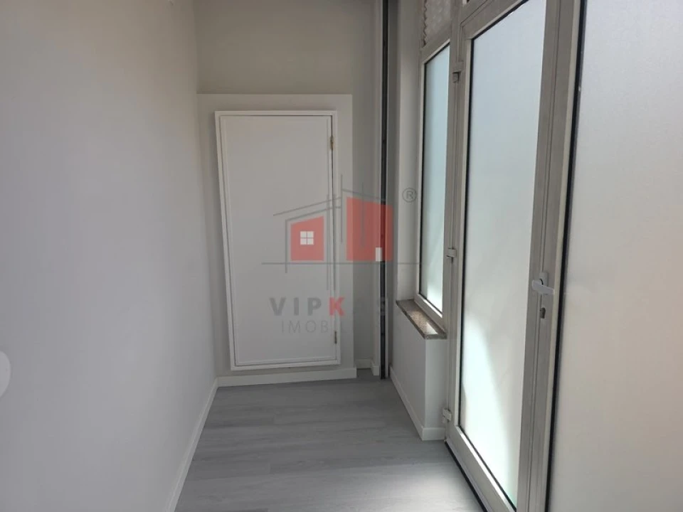 Apartamento T0 para Venda em Queluz e Belas Foto 4