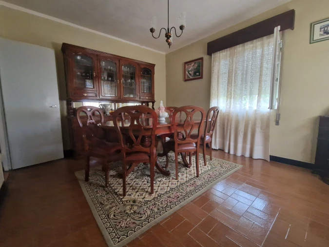 Moradia T4 para Venda em Barbeita Foto 4