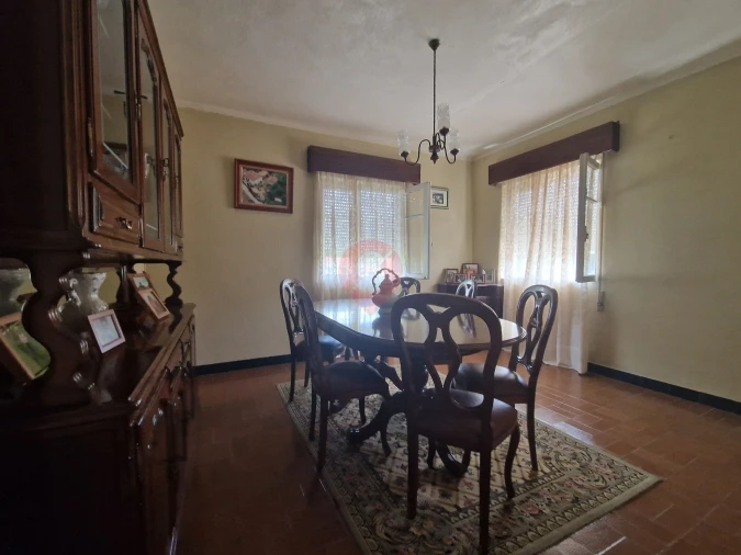 Moradia T4 para Venda em Barbeita Foto 5