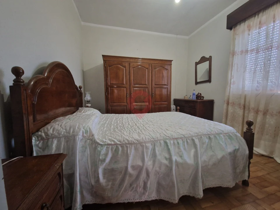 Moradia T4 para Venda em Barbeita Foto 9