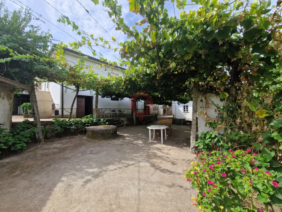 Moradia T4 para Venda em Barbeita Foto 16