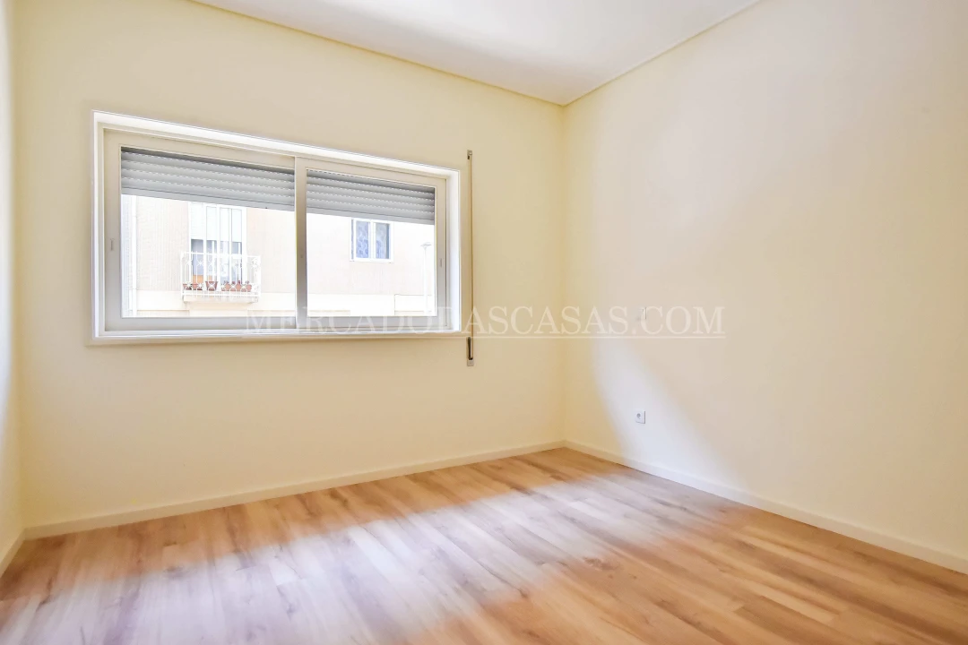 Apartamento T3 para Venda em Espinho Foto 10