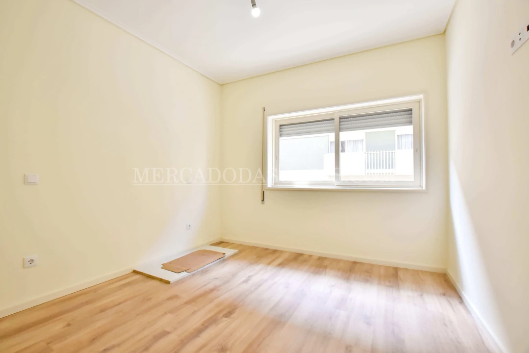 Apartamento T3 para Venda em Espinho Foto 8