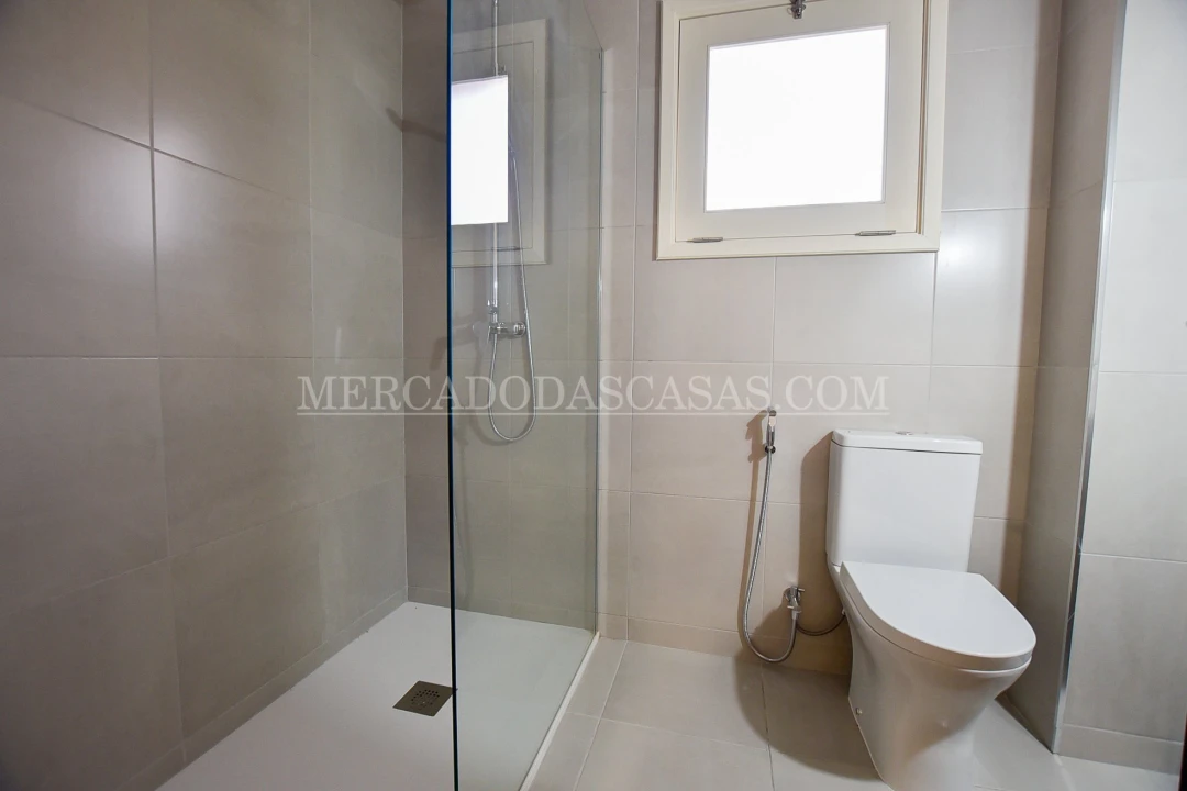 Apartamento T3 para Venda em Espinho Foto 16