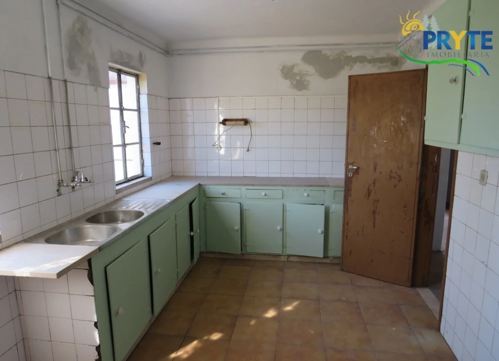 Moradia T3 para Venda em Cernache do Bonjardim, Nesperal e Palhais Foto 24