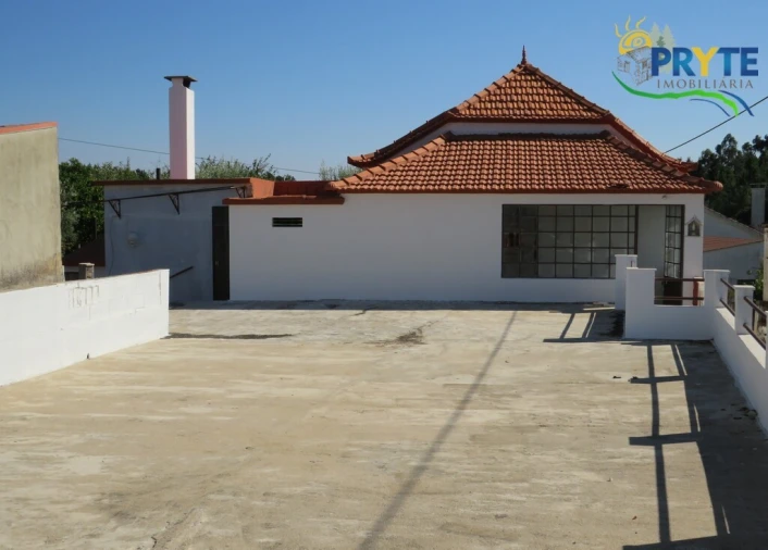 Moradia T3 para Venda em Cernache do Bonjardim, Nesperal e Palhais Foto 8