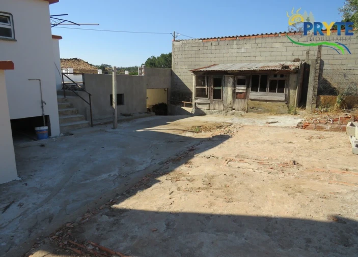 Moradia T3 para Venda em Cernache do Bonjardim, Nesperal e Palhais Foto 11