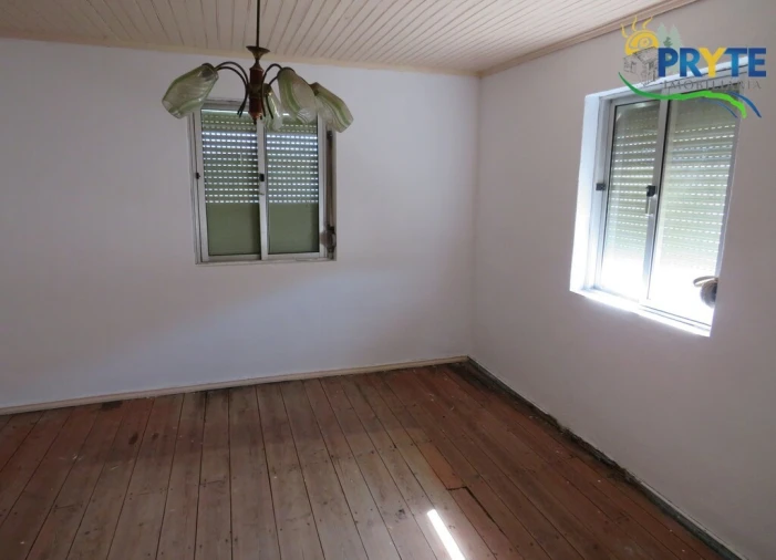 Moradia T3 para Venda em Cernache do Bonjardim, Nesperal e Palhais Foto 21