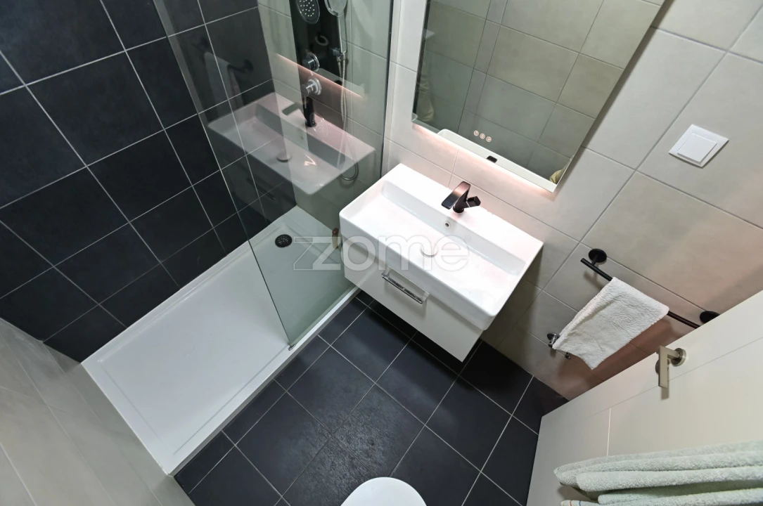 Apartamento T1 para Venda em Pontinha e Famões Foto 13