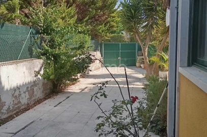 Moradia T5 para Venda em Carcavelos e Parede