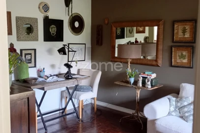 Moradia T5 para Venda em Carcavelos e Parede