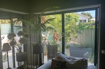 Moradia T5 para Venda em Carcavelos e Parede