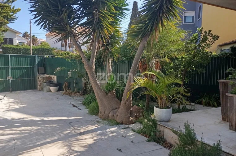 Moradia T5 para Venda em Carcavelos e Parede Foto 13