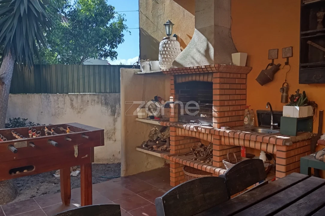 Moradia T5 para Venda em Carcavelos e Parede Foto 1