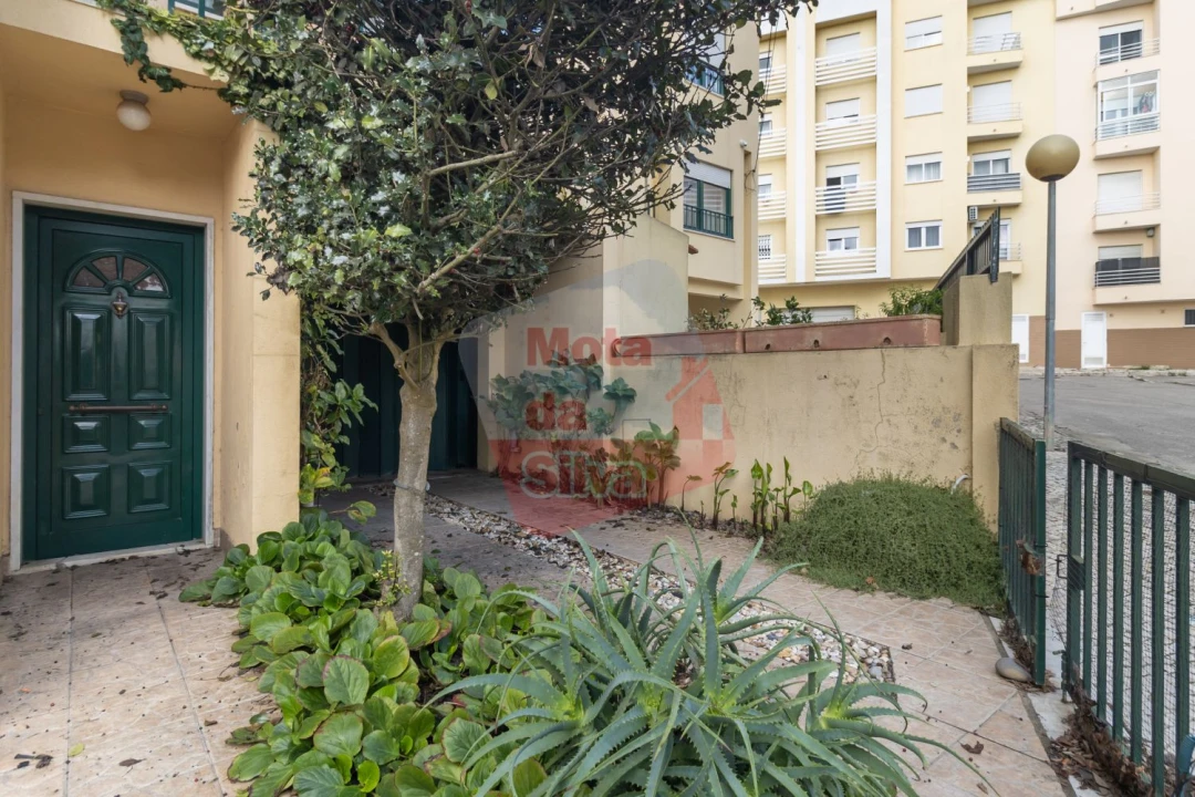 Moradia T3 para Venda em Caparica e Trafaria Foto 42