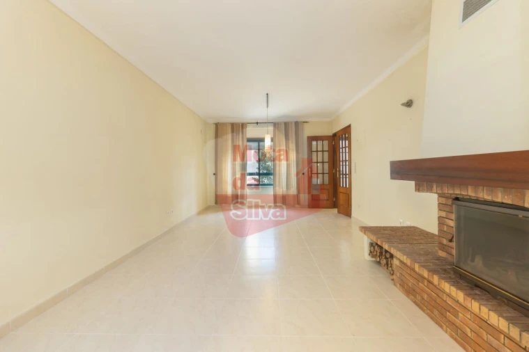 Moradia T3 para Venda em Caparica e Trafaria Foto 9