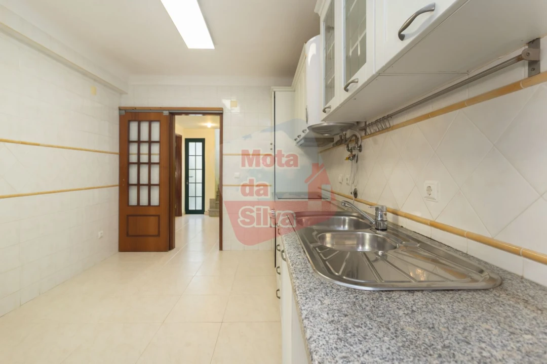 Moradia T3 para Venda em Caparica e Trafaria Foto 4